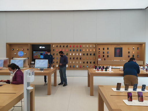 Computer Store «Apple Reston», reviews and photos, 11949 Market St, Reston, VA 20190, USA