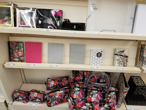 Office Supply Store «Staples», reviews and photos, 1755 North Pebblecreek Parkway, Goodyear, AZ 85395, USA