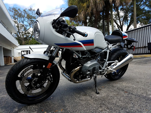 BMW Motorcycle Dealer «BMW Motorcycles Fort Lauderdale», reviews and photos, 4201 Peters Rd, Plantation, FL 33317, USA