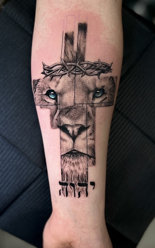 Explore family tattoos ideas, creative tattoo ideas in Destin, available at Destin Tattoo Company