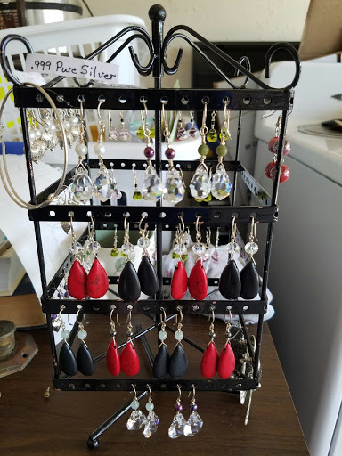 Florist «Alluring Floral and Event Planning», reviews and photos, 4475 Richfield Rd, Flint, MI 48506, USA