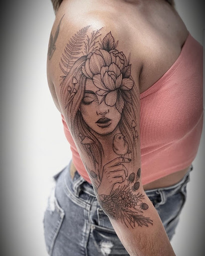 Explore finger tattoo ideas, creative tattoo ideas in Willow Grove, available at Tattoo GalaxyWillow Grove Piercing & Tattoos