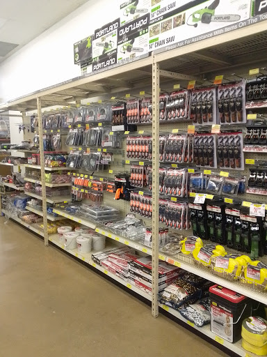 Hardware Store «Harbor Freight Tools», reviews and photos, 3050 N Josey Ln #106, Carrollton, TX 75007, USA