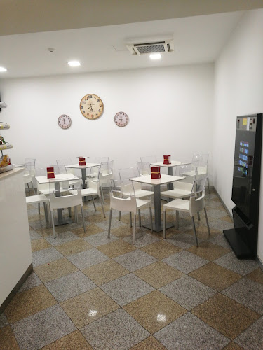 Padaria, Confeitaria e pizzaria Princesa. - Cafeteria