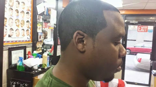 Barber Shop «Oldsmith Barbershop LLC», reviews and photos, 16 E 213th St, Bronx, NY 10467, USA