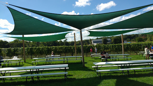 Winery «Laurel Lake Vineyards», reviews and photos, 3165 Main Rd, Laurel, NY 11948, USA