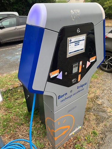 Borne de recharge de véhicules électriques KiWhi Pass Charging Station Vannes