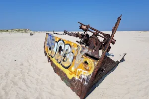 Norderney - The wreck at the east end image