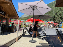 Atmosphère du Bar Restaurant Les Planards à Chamonix-Mont-Blanc - n°3