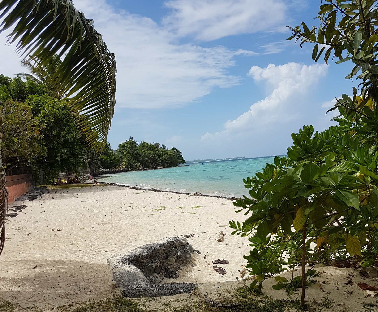 Foto von Farehau Beach mit heller sand Oberfläche