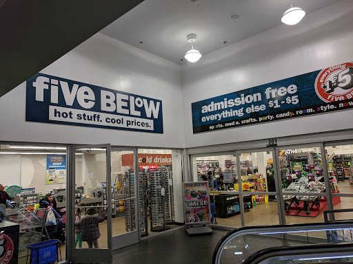 Variety Store «Five Below», reviews and photos, 1776 E Jefferson St, Rockville, MD 20850, USA