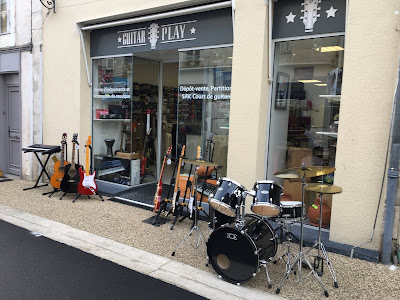 Guitar Play à Luçon