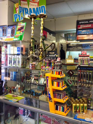 Tobacco Shop «Royal Cigars & Tobacco», reviews and photos, 740 N Main St, West Hartford, CT 06117, USA