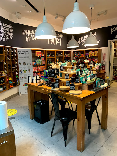 Cosmetics Store «Lush», reviews and photos, 4200 Conroy Rd, Orlando, FL 32839, USA
