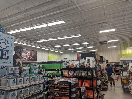 Pet Supply Store «Petco Animal Supplies», reviews and photos, 8580 Firestone Blvd, Downey, CA 90241, USA