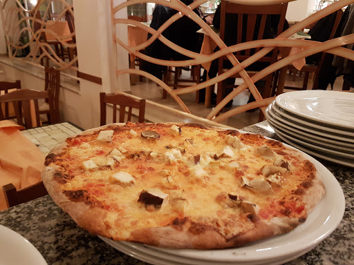 Bar pizzeria da Tony in Vico del Gargano, Provincia di Foggia