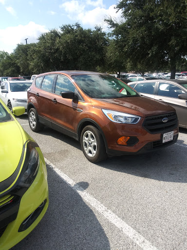 Financial Institution «Flagship Credit Acceptance Corporation», reviews and photos