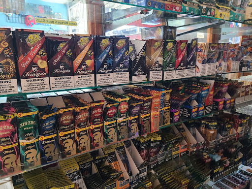 Tobacco Shop «Moon Smoke Shop», reviews and photos, 120 W Grant Rd, Tucson, AZ 85705, USA