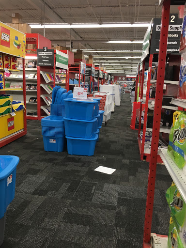 Office Supply Store «Staples», reviews and photos, 855 Central Park Ave, Scarsdale, NY 10583, USA