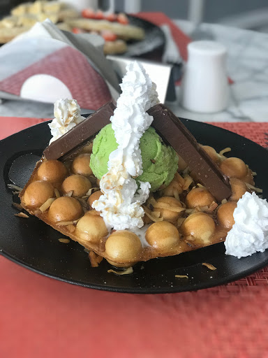Waffles And Cream, 130 Pa Michael Imoudu Ave, Gwarinpa Estate, Abuja, Nigeria, Ice Cream Shop, state Niger