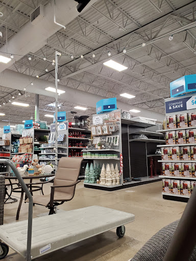 Shopping Mall «Rivercrest Shopping Center», reviews and photos, 13120 Rivercrest Dr, Crestwood, IL 60445, USA