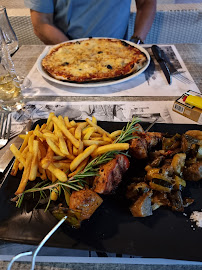 Plats et boissons du Restaurant de grillades Auberge des Calanques à Ensuès-la-Redonne - n°7