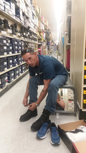 Sporting Goods Store «Academy Sports + Outdoors», reviews and photos, 5802 19th St, Lubbock, TX 79407, USA