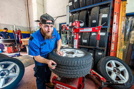 Tire Shop «KOVAC AUTO», reviews and photos, 2770 Davie Rd, Davie, FL 33314, USA