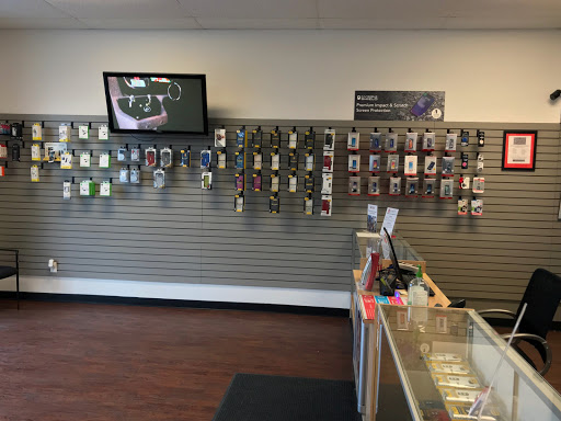 Mobile Phone Repair Shop «CPR Cell Phone Repair Loveland», reviews and photos, 1550 Fall River Dr #170, Loveland, CO 80538, USA