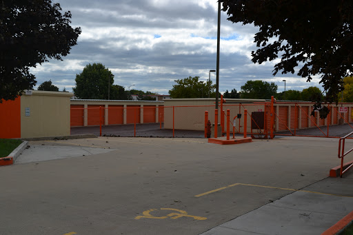 Self-Storage Facility «EZ Self Storage», reviews and photos, 1019 W Rawson Ave, Oak Creek, WI 53154, USA