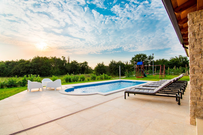 Villa JADRAN Nedešćina - Hotel