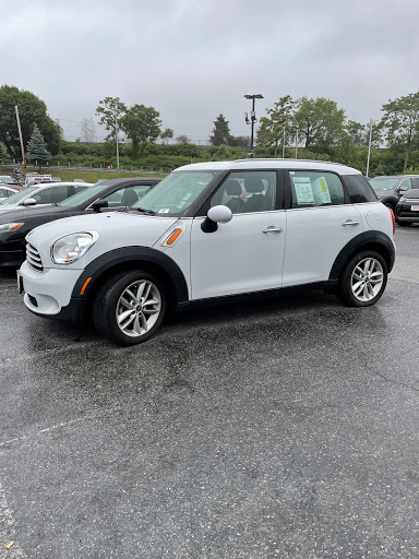 Used Car Dealer «Sonias Auto Sales», reviews and photos, 160 Southbridge St, Worcester, MA 01608, USA