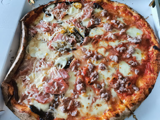 Pizza Mania in Pedara, Città Metropolitana di Catania