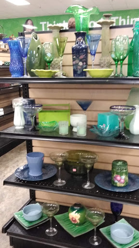 Thrift Store «Goodwill Store & Donation Center», reviews and photos, 28901 S Western Ave, Rancho Palos Verdes, CA 90275, USA