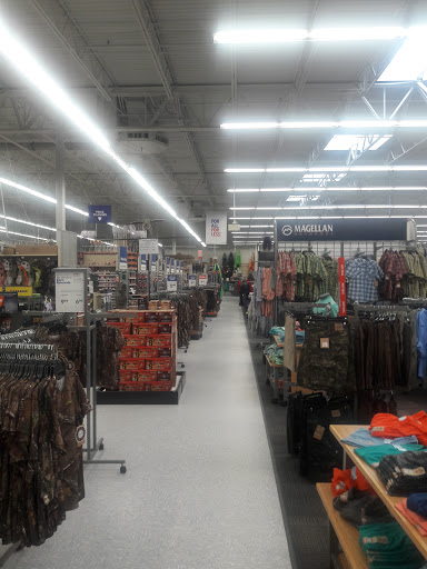 Sporting Goods Store «Academy Sports + Outdoors», reviews and photos, 7205 Pinnacle Pkwy, Covington, LA 70433, USA