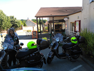 Photo n°28 de Aux Badineurs à Le Montsaugeonnais ()