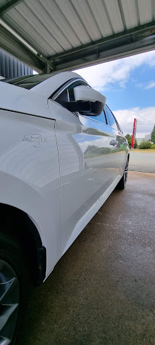 Magasin de pièces de rechange automobiles Rondeau Frères Les Herbiers