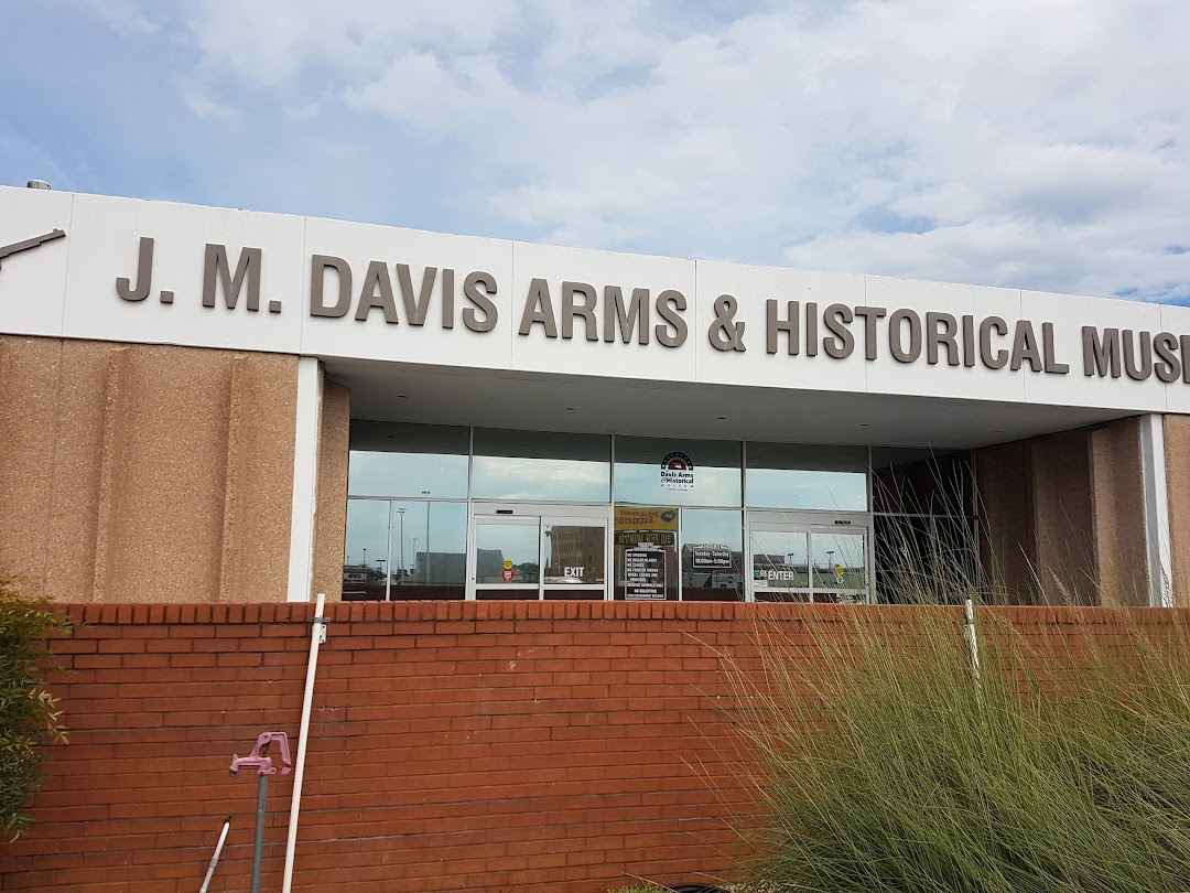 J.M. Davis Arms & Historical Museum