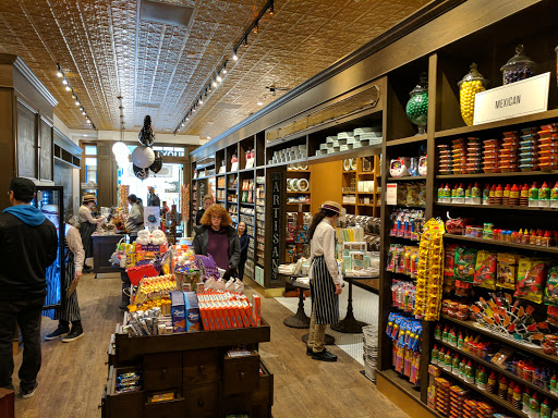 Shopping Mall «Alderwood Mall», reviews and photos, 3000 184th St SW, Lynnwood, WA 98037, USA