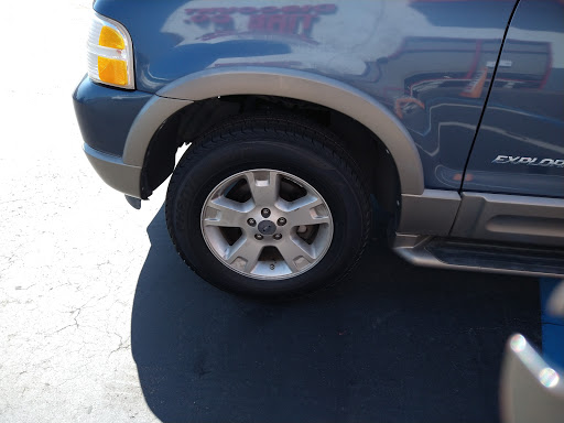 Tire Shop «Discount Tire Store - San Diego, CA», reviews and photos, 5860 Miramar Rd, San Diego, CA 92121, USA