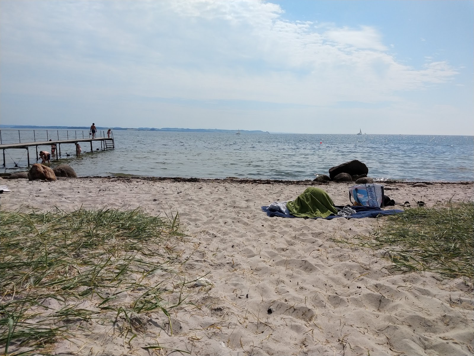 Foto van Akrogen Beach - populaire plek onder ontspanningskenners