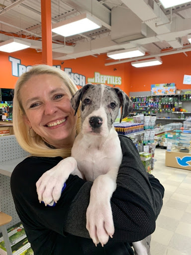 Pet Store «Petland», reviews and photos, 1514 Stonecreek Dr, Pickerington, OH 43147, USA