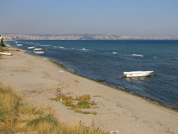 Foto von Topagac beach und die siedlung