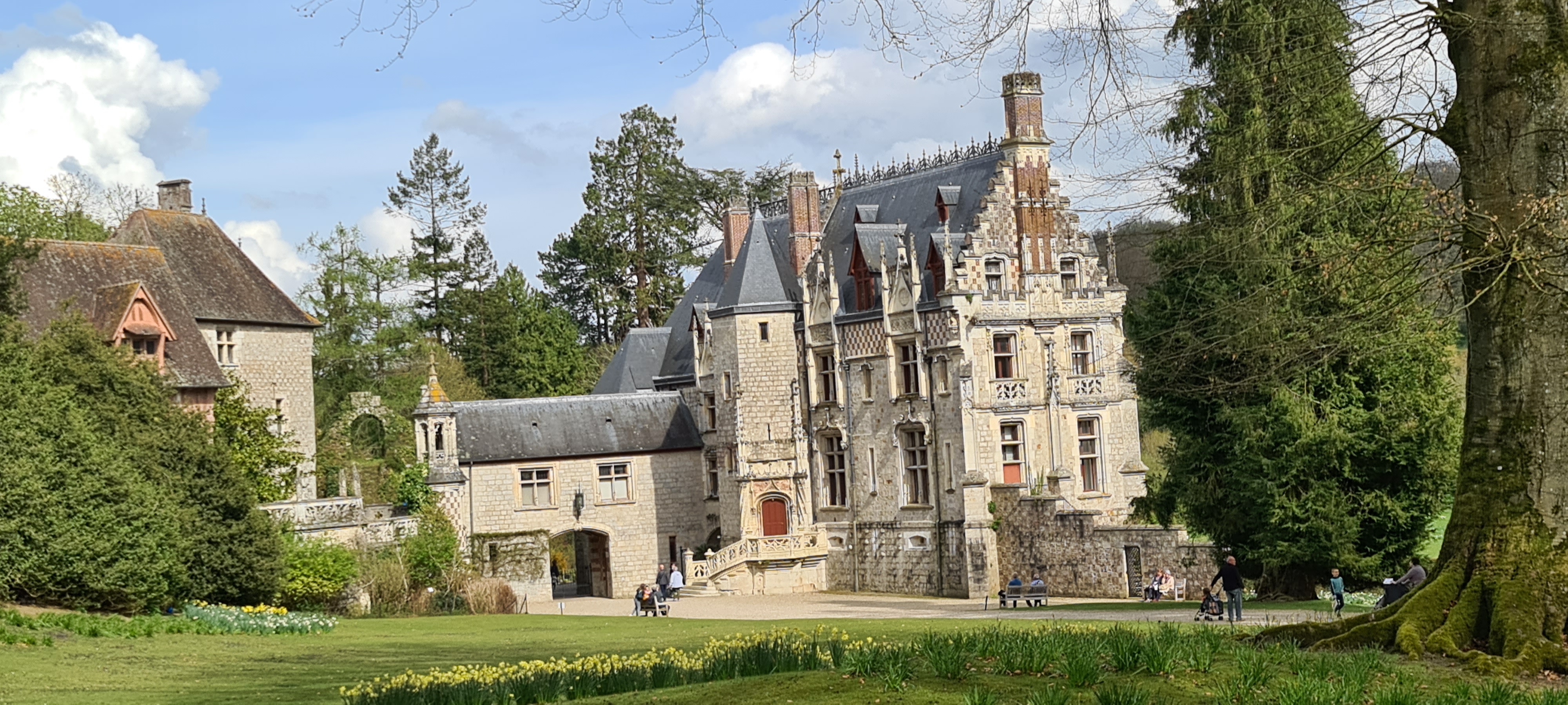 Photo n° 1 de l'avis de RENE.E fait le 14/04/2022 à 17:15