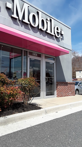 Cell Phone Store «T-Mobile», reviews and photos, 8010 Belair Rd, Nottingham, MD 21236, USA