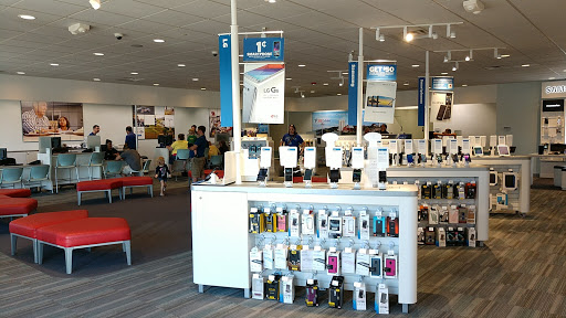 Telephone Company «U.S. Cellular», reviews and photos, 905 25th Ave, Coralville, IA 52241, USA