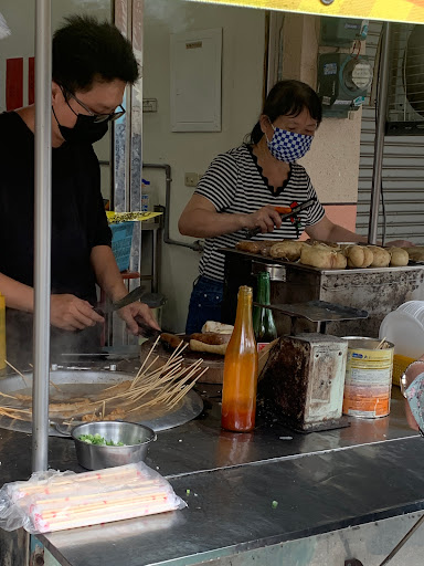 玉井黑輪伯 大腸包小腸 原圓環旁 的照片