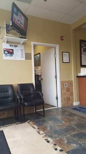 Auto Body Shop «Service King Collision Repair of Stafford», reviews and photos, 525 Garrisonville Rd, Stafford, VA 22554, USA