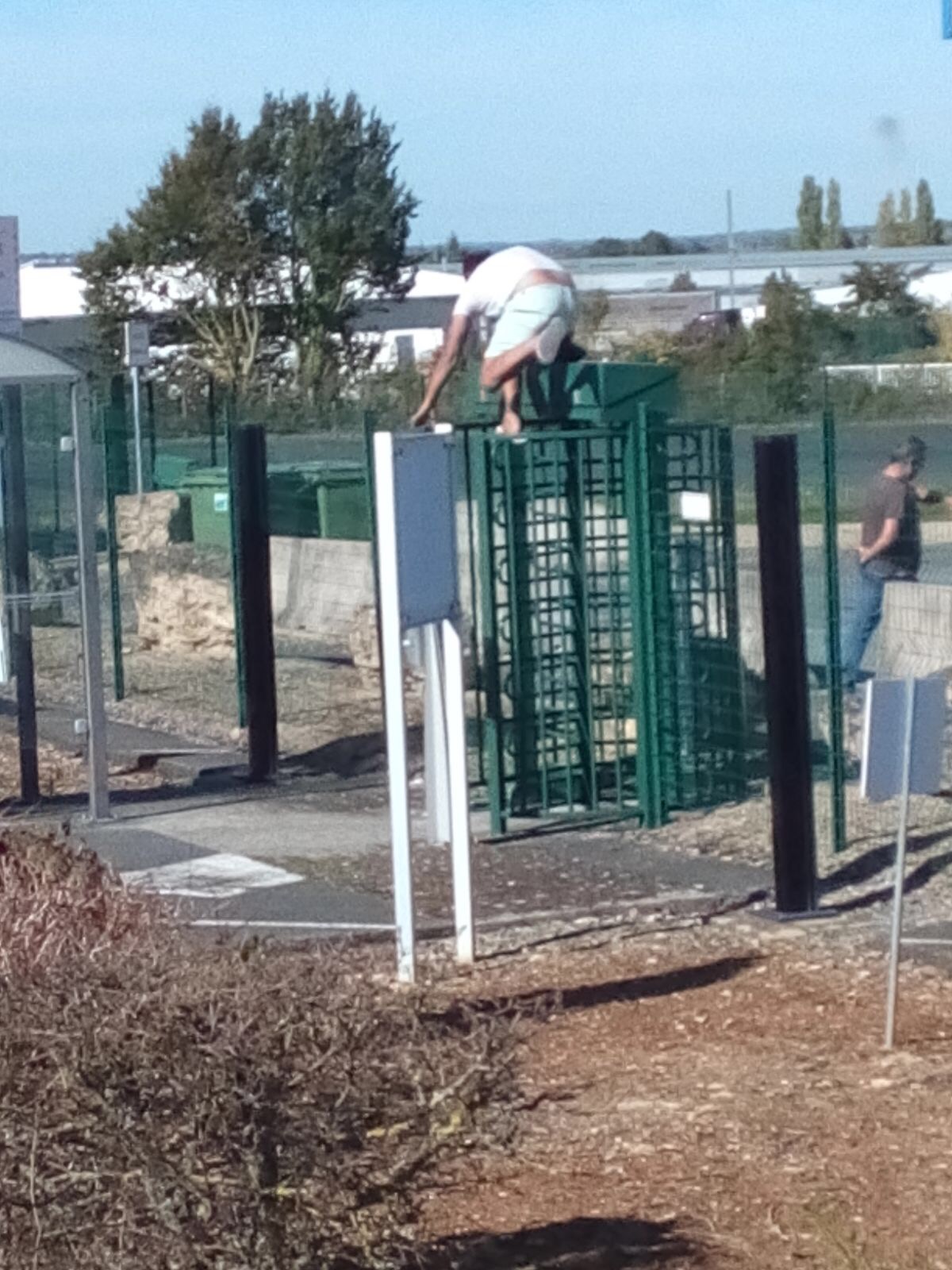 Photo n° 10 de l'avis de Mykola.a fait le 08/10/2017 à 09:43