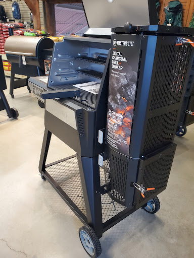 Sporting Goods Store «Bass Pro Shops», reviews and photos, 6425 Daniel Burnham Dr, Portage, IN 46368, USA